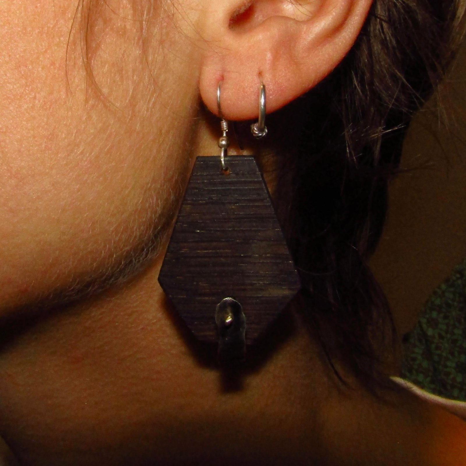 Pendantes en argent et chêne ébénisé – Image 4